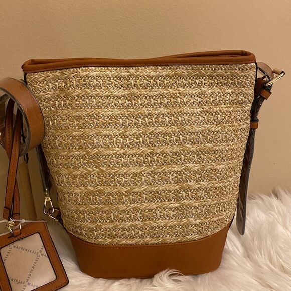 NWT Steve Madden BTEENA Hobo Crossbody Shoulder Purse - Picture 9 of 17